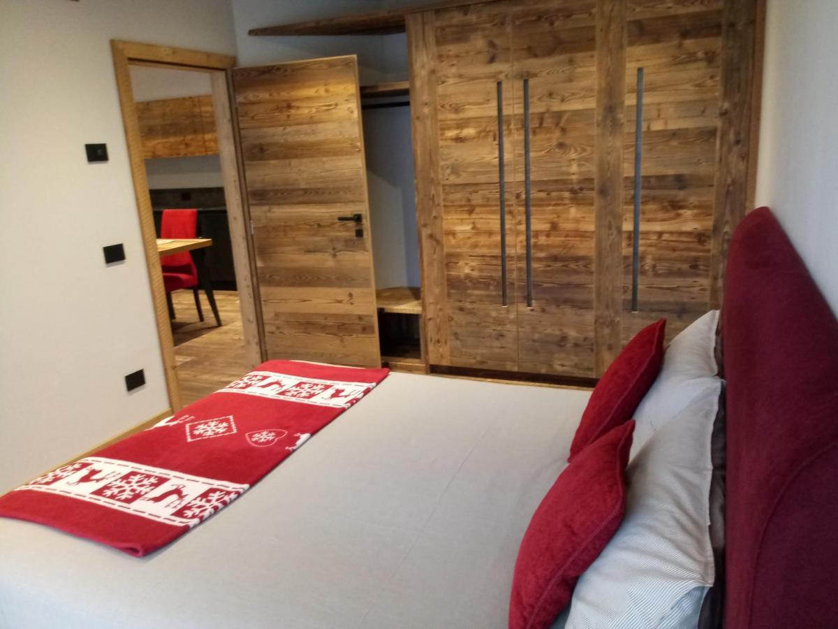 Ricky Apartment